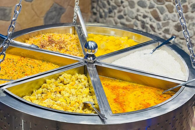Premium Desert Safari, Food Service With 4 Alcoholics Drinks - Transportation Options