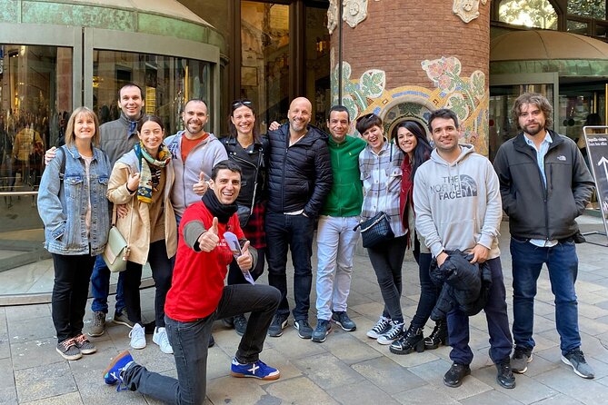 Premium El Born: History & Legends Comedy Tour - Accessibility