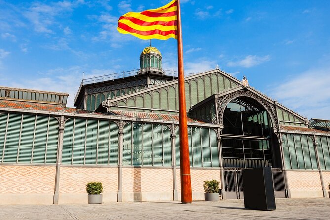 Premium El Born: History & Legends Comedy Tour - Barcelonas El Born Neighborhood
