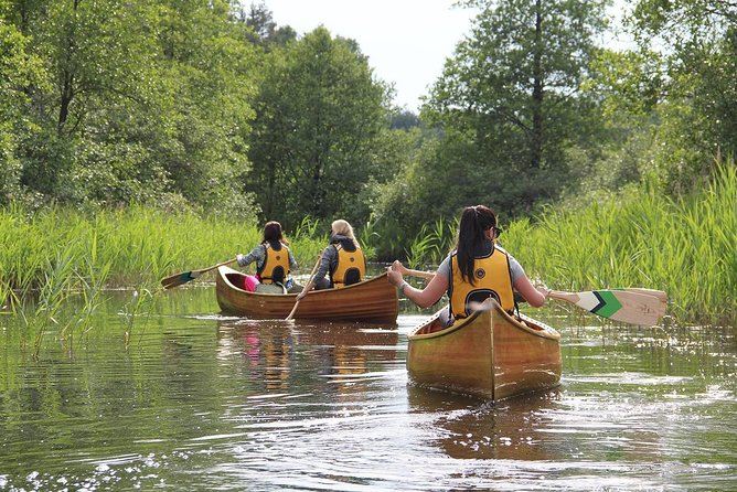 Premium Guided Canoe Tour in Lake Plateliai Handcrafted Inventory and Picnic Set - Meeting and Pickup