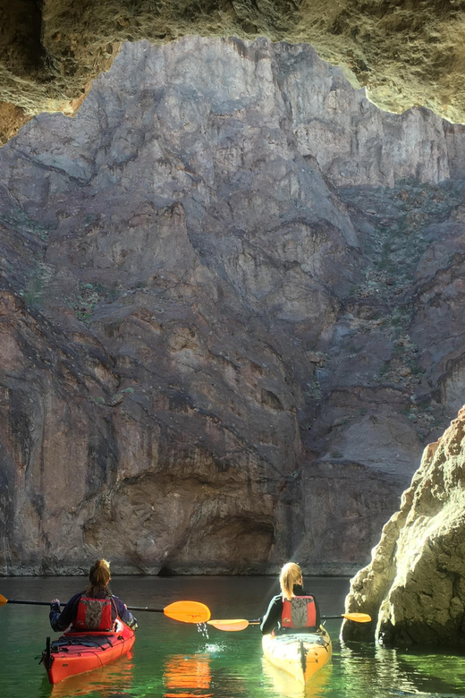 Premium Guided Emerald Cave Four Hour Tour W/Lunch - Catered Deli Lunch