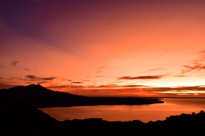 Premium Half Day Shared Tour Sunset at Osorno Volcano - Key Points