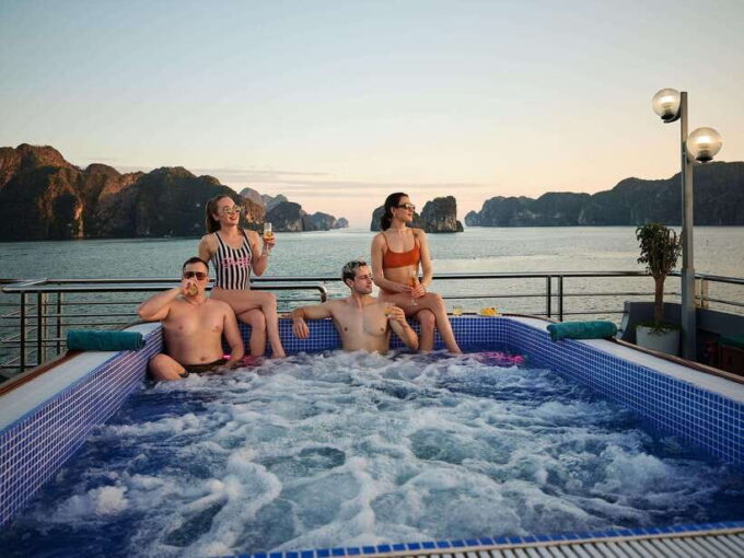 Premium Halong Day Cruise With Buffet Lunch, Cave & Island - What to Bring