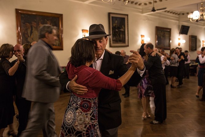 Premium Milonga Tango Experience in Buenos Aires - Exploring San Telmo Neighborhood