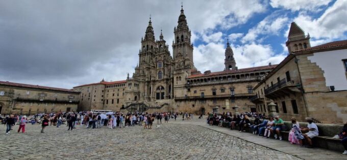 Premium Porto Santiago Compostela Tour Lunch & Wine Tasting - Scenic Photo Stop and Return