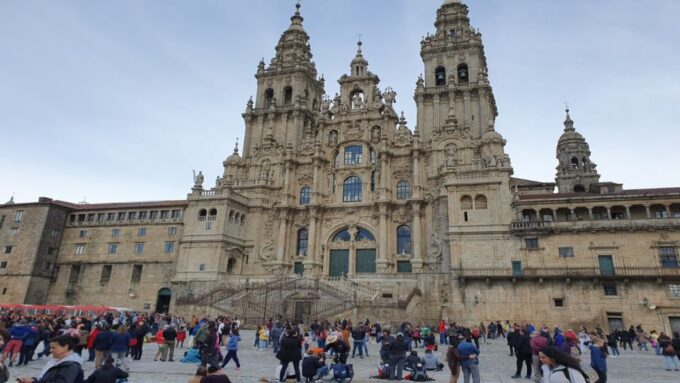 Premium Porto Santiago Compostela Tour Lunch & Wine Tasting - Frequently Asked Questions