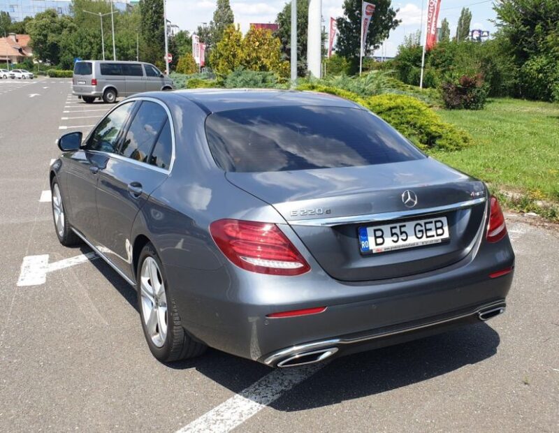 Premium Private Transfer : Bucharest Airport To/From Brasov - Meet and Greet