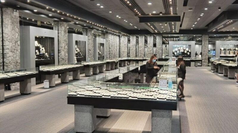 (Premium) Private Transfer to Phuket Gem Gallery Factory - Key Points