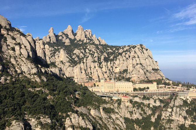 PREMIUM SMALL GROUP: Montserrat Monastery and Hiking Experience - Small Group Experience