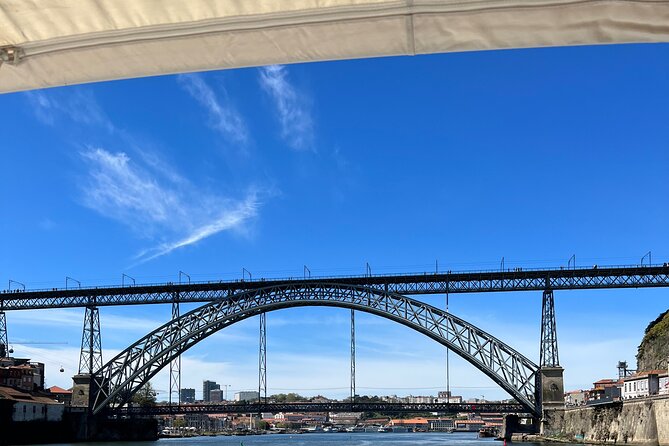 Premium Yacht Tour on the Douro - Exploring the Douro River