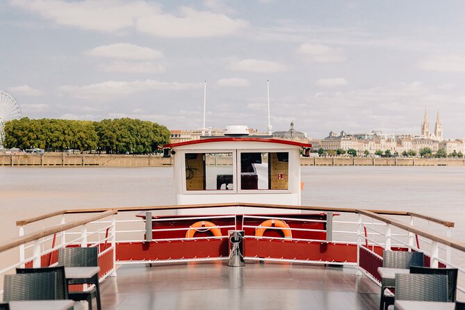Prestige Commented Cruise Glass of Wine and Canelé in Bordeaux - Exploring the Meeting Point Location