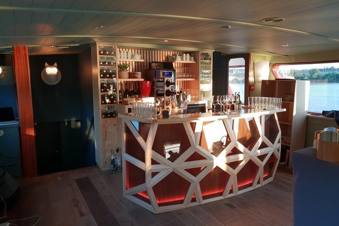 Prestige Commented Cruise Glass of Wine and Canelé in Bordeaux - Confirmation and Accessibility Details