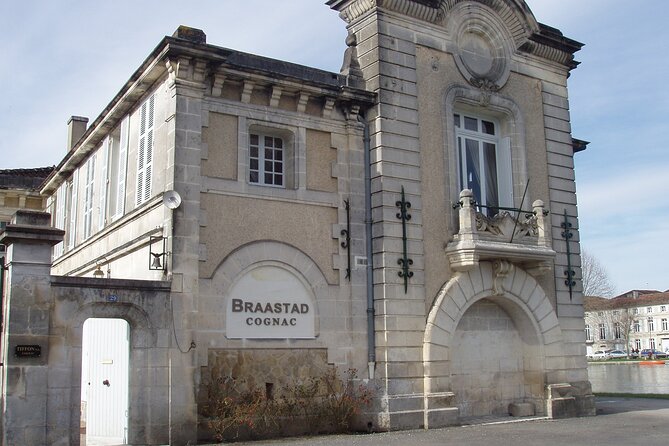 Prestige Tour and Cognac Tasting - Key Points