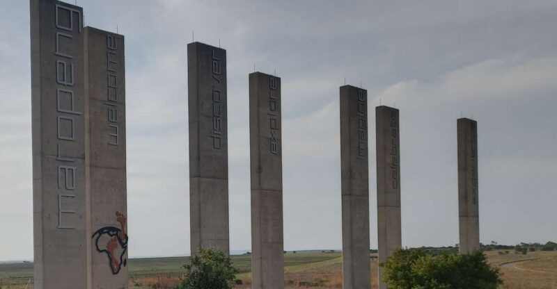 Pretoria/Sandton: Cradle of Humankind and Wonder Caves Tour - Key Points
