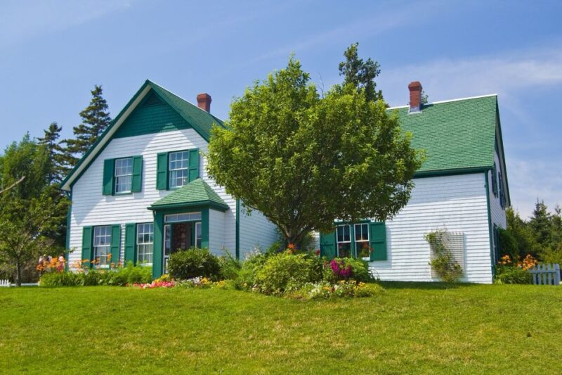 Prince Edward Island: Guided Tour With Anne of Green Gables - Highlights and Attractions