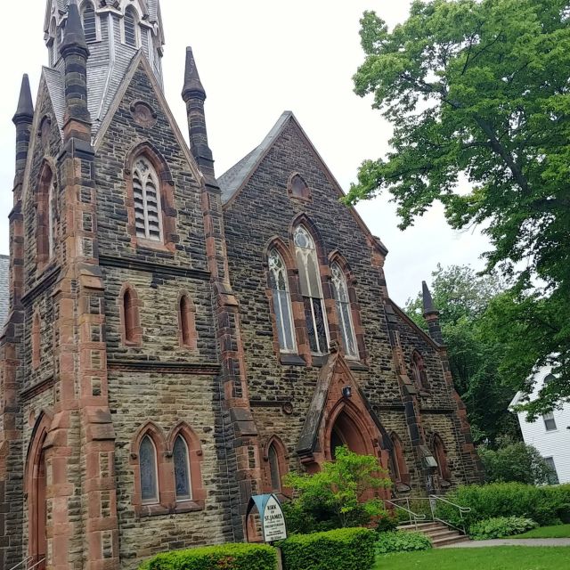 Prince Edward Island: Small Group Charlottetown Walking Tour - Tour Highlights