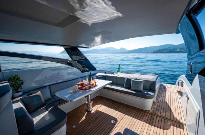 Princess V55: Yacht Luxury Privato - Payment and Booking Options