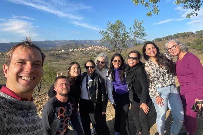 Priorat: 3 Wineries, Olive Oil and Lunch With Hotel Pick-Up - Alcoholic Beverages Offered