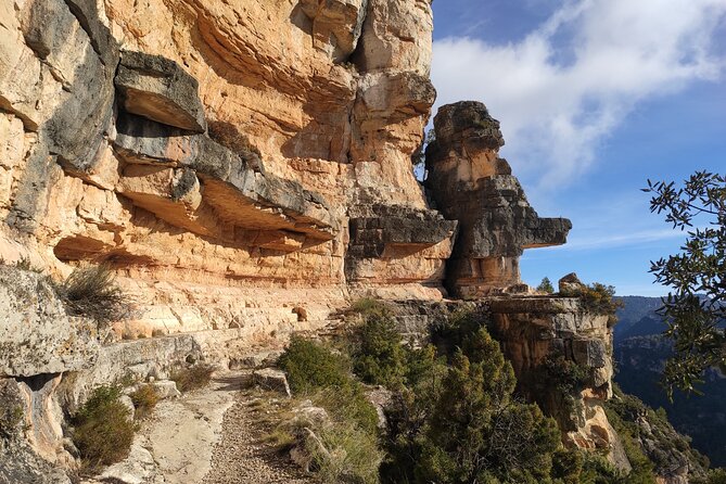 PRIORAT MEDIEVAL PRIORAT Full Day Tour Siurana and Escala Dei - Lunch and Refreshments