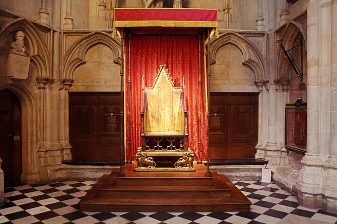 Priority Access Westminster Abbey Tour With a Professional Guide - Questions About Staying Here