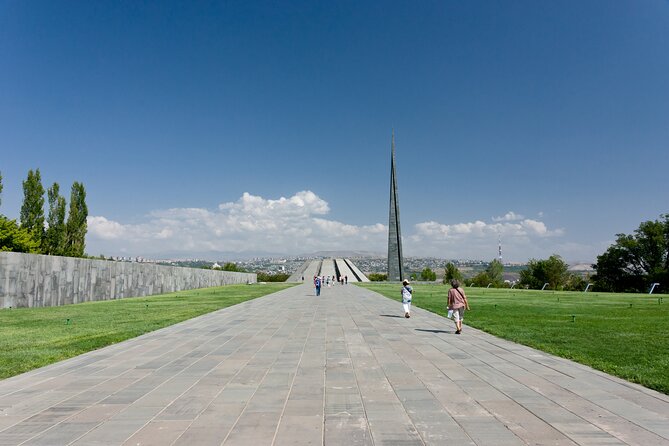 Privat City Tour: Yerevan History Museum, "Megeryan Carpet", Tsitsernakaberd - Megeryan Carpet