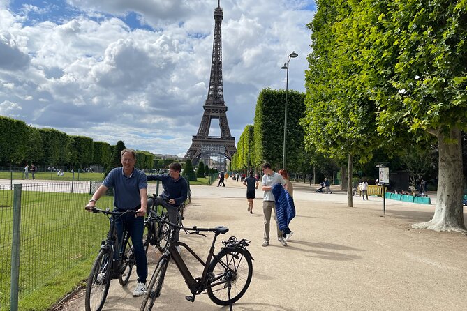 Private 2.5 Hour E-Bike Tour Around Paris - Cancellation and Refund Policy