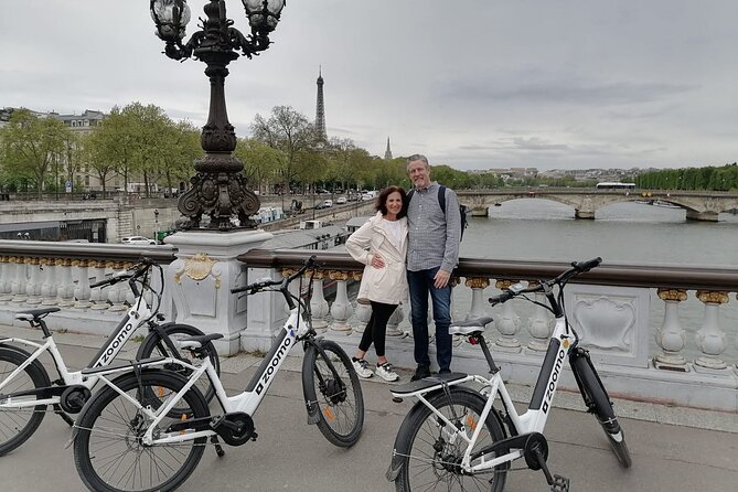 Private 2.5 Hour E-Bike Tour Around Paris - Features of the E-Bikes
