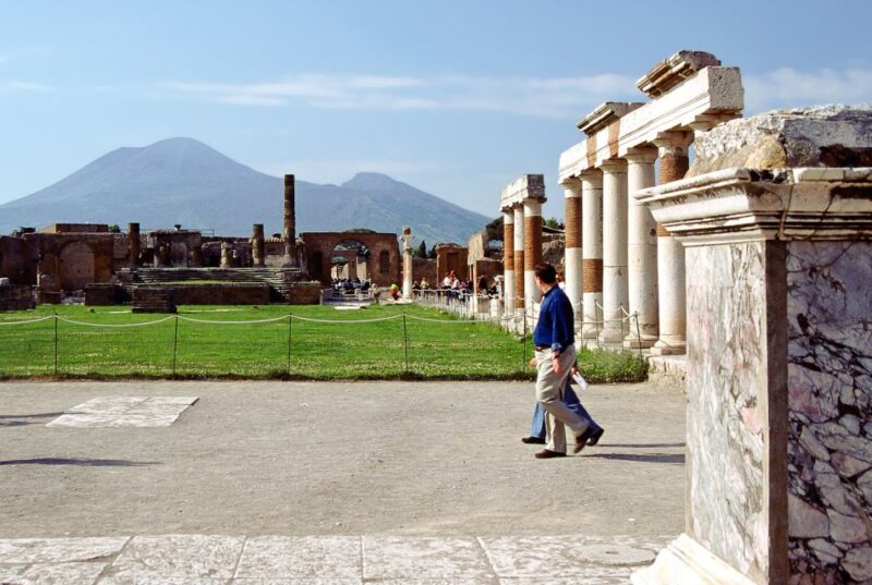 Private 2.5-Hour Pompeii Tour - Meeting Details