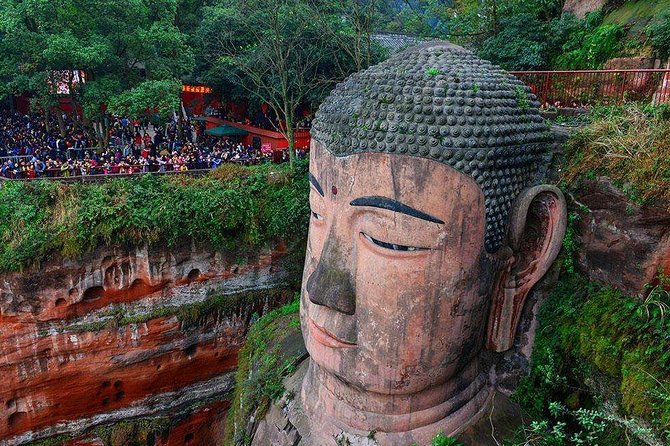 Private 2-Day Leshan Giant Buddha and Mt. Emei Tour From Xiamen - Accommodation