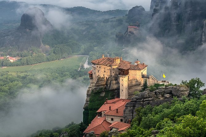 Private 2 Day Meteora Photo Tour From Athens by Train - Itinerary Details