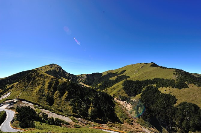 Private 2-Day Qingjing and Hehuan Mountain Tour - Cultural Immersion