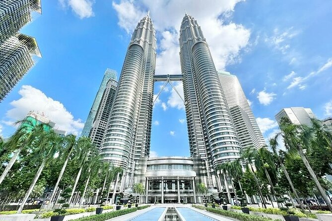 Private 2-Day Tour: Thailand, Malaysia & Indonesia (3 Countries) From Singapore - Exploring Indonesia