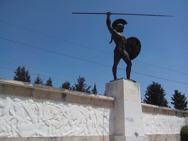 Private 2-Day Tour to Delphi, Meteora & Thermopylae - Day 2: Meteora and Thermopylae