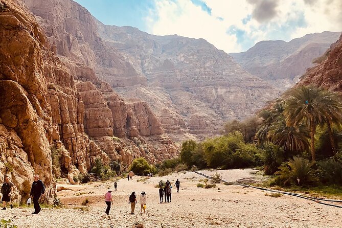 Private 2 Day Wadi Shab and Bimmah Sinkhole Tour - Dhow Factory Tour