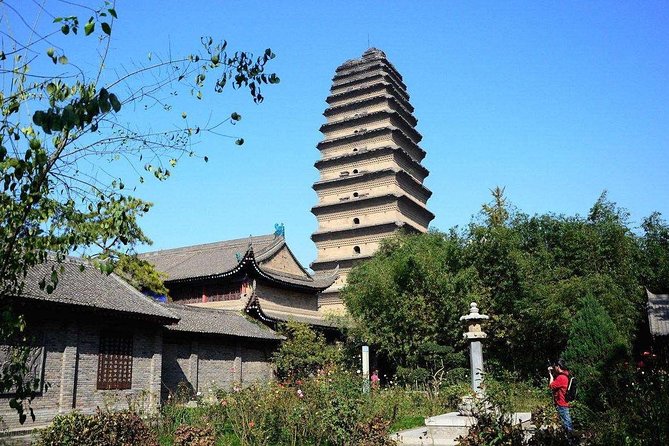 Private 2-Day Xian Package Tour From Beijing - Accommodation and Meals
