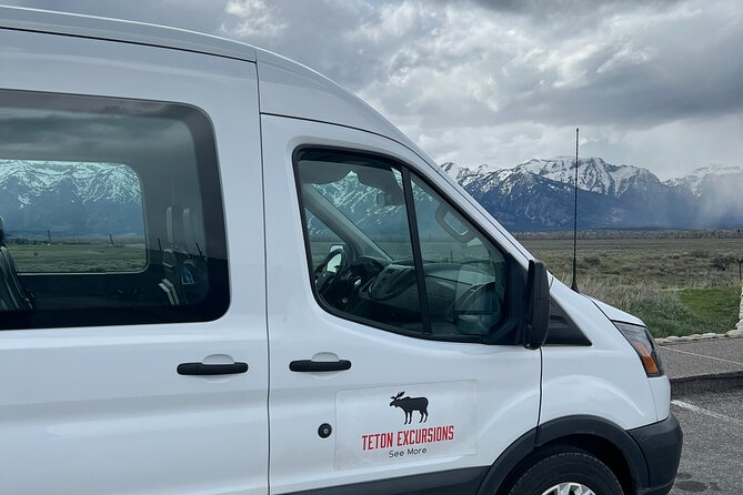 Private 2-Day Yellowstone Tour - Upper and Lower Loop - Pricing and Inclusions