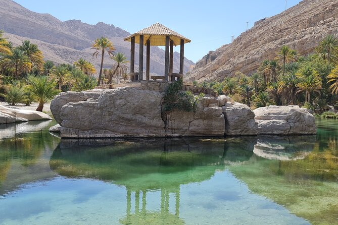 Private 2 Days 1 Night Wahiba Sands Desert and Wadi Bani Khalid Tour - Accommodation and Meals