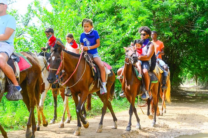 Private 2-Hour Horseback Riding Tour of Macao Alto Beach - Health Considerations