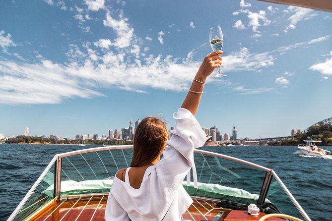 Private 2 Hour Icons and Highlights Cruise of Sydney Harbour - Inclusions in the Package