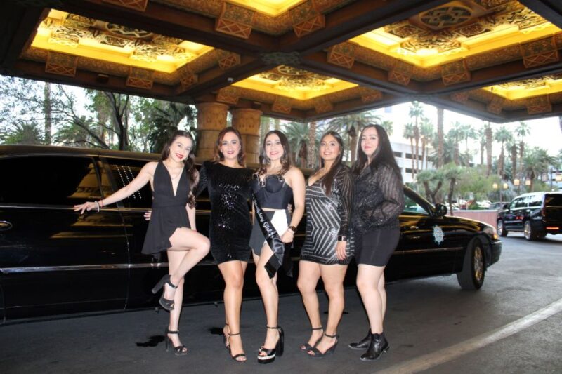 Private 2-Hour LV Limo Tour With Champagne and LV Goodies - Included Amenities