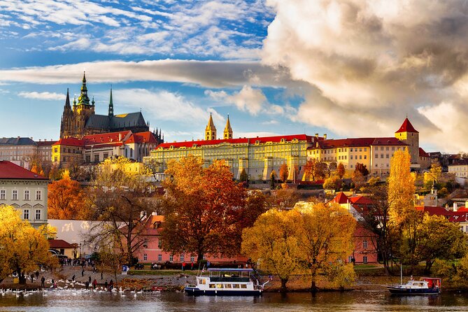 Private 2-Hour Morning Walking Tour of Prague Castle - Recap