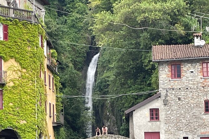 Private 2-Hour Motorboat Tour on Lake Como - Key Points