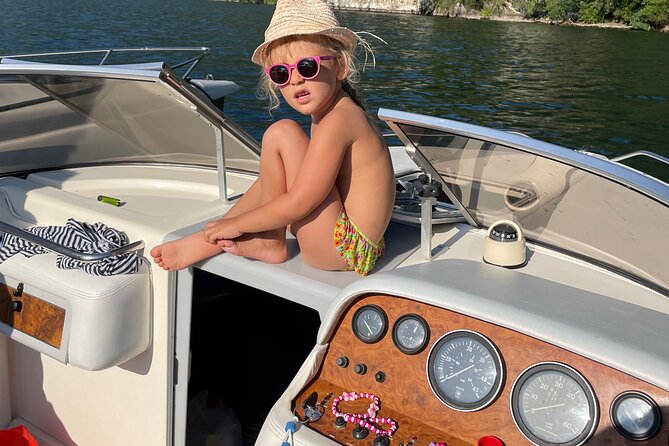 Private 2-Hour Motorboat Tour on Lake Como - Inclusions and Exclusions