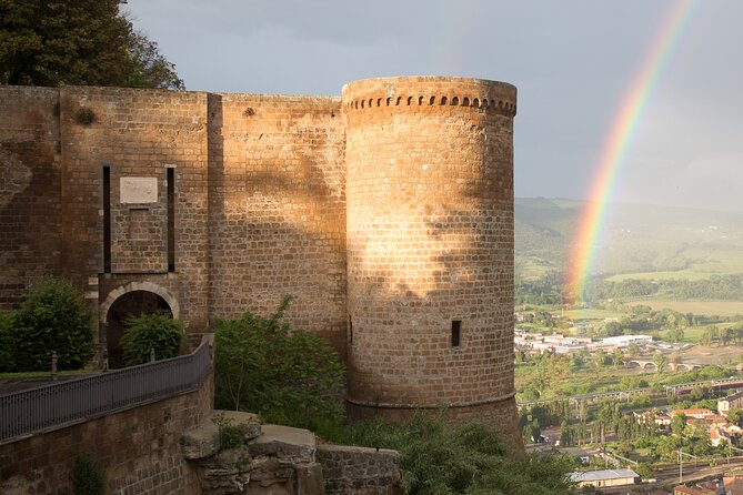 Private 2-Hour Photography Tour in Orvieto With a Pro - Lending Equipment for the Tour