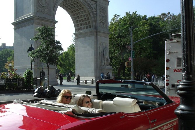 Private 2 Hour Tour for up to 4 Guests by Challenger Convertible - Discovering SoHo and TriBeCa