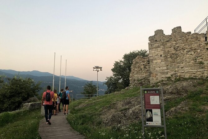 Private 2-Hour Tour of the Medieval Castle Over Lake Como - Castle Highlights