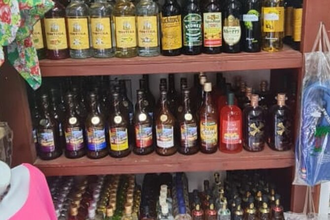 Private 3-5h Natural Herbs Tour, Shopping & Dinner at Ricks Cafe - Personalized Shopping