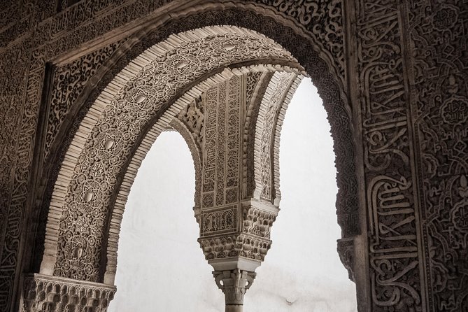 Private 3-Hour Alhambra Tour With Tickets - Highlights of the Tour