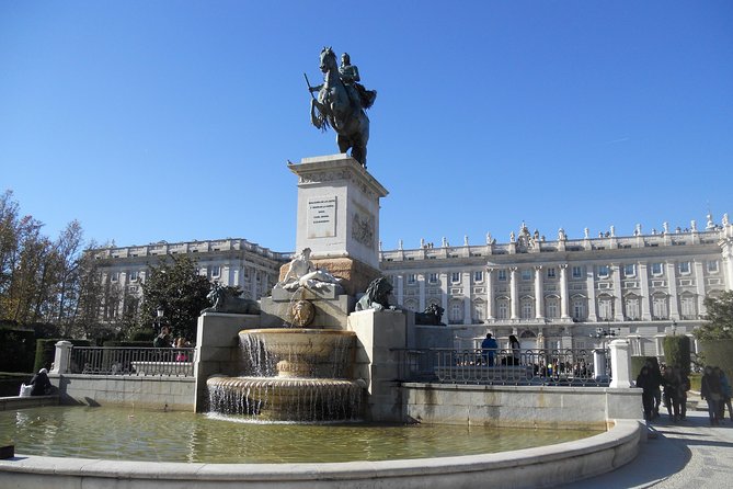 Private 3-Hour Small-Group Tour in Madrid - Customizable Experience