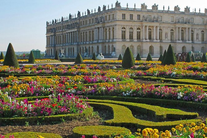 Private 3-Hour Tour in Versailles With Official Tour Guide - Accessibility and Participation